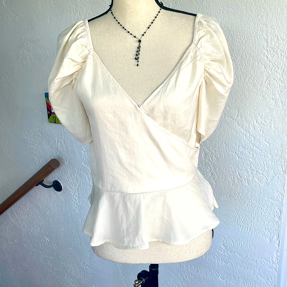 American Eagle NWOT Cream Wrap Blouse with Ruffle style Hem size Medium